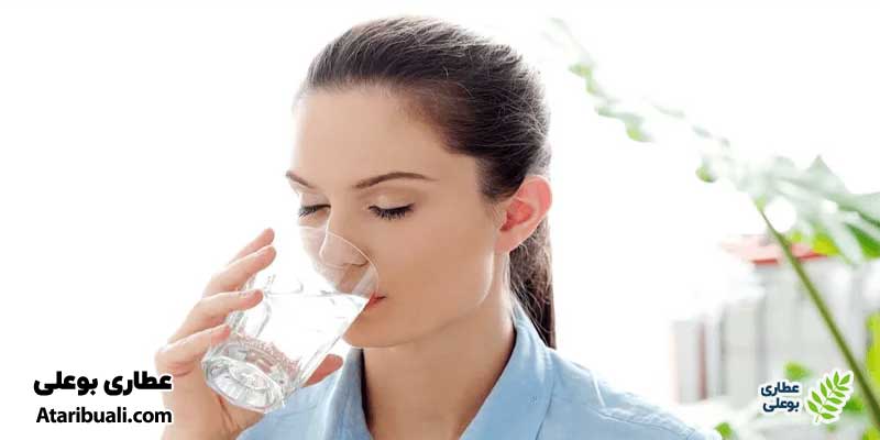 نوشیدن آب کافی